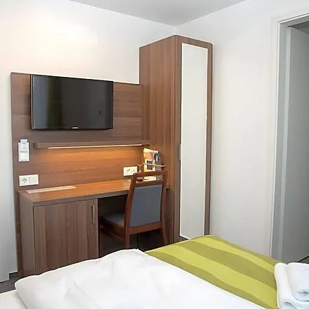 Trip Goethe Business Messe Ξενοδοχείο 3*