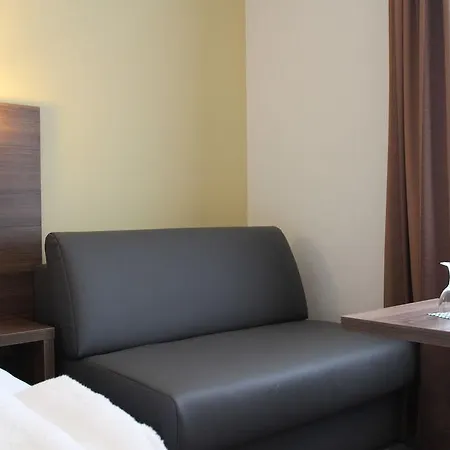 Goethe Business By Trip 3* Frankfurt am Main