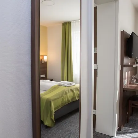 Hotel Trip Goethe Business Messe 3*